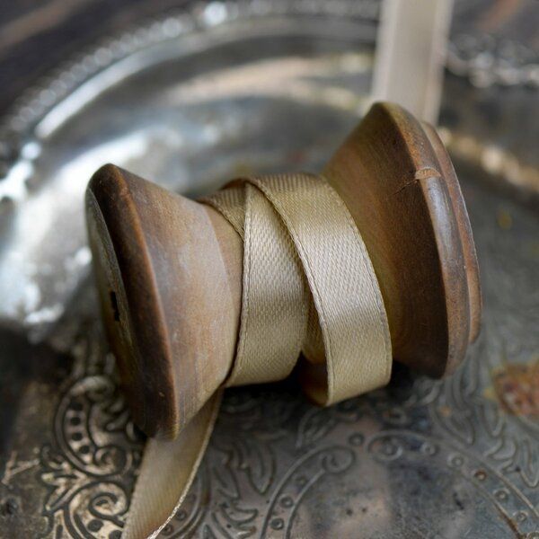 лента, атлас, цвет серый хаки, ширина 10 мм ленты