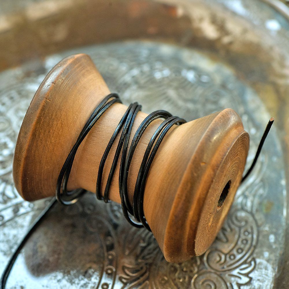 шнур кожаный, цвет черный, диаметр 1 мм