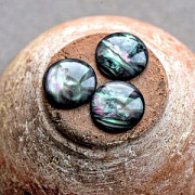 Кабошон из смолы, имитация ракушки, круглый, цвет черно-зеленый, 20х6 мм