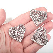 Подвеска металл "Сердце-сеть", цвет платина, 27x28.5x3 мм