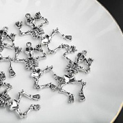 Подвеска металл "Скелетон", цвет античное серебро, 45x23x4 мм