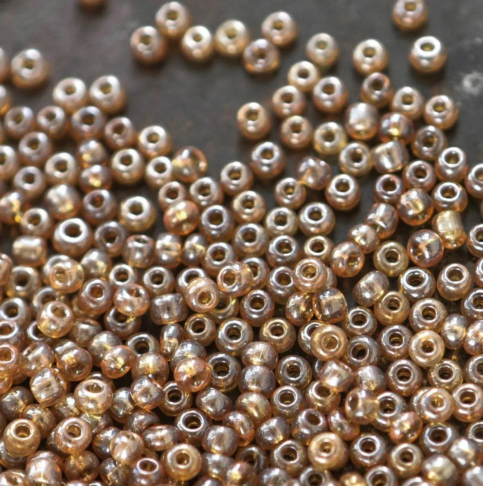 бисер "радуга", цвет коньячный люстровый, 12/0 (уп 7 г)