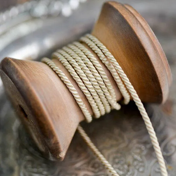 шнур витой из нейлона, цвет бежевый, 1.5 мм