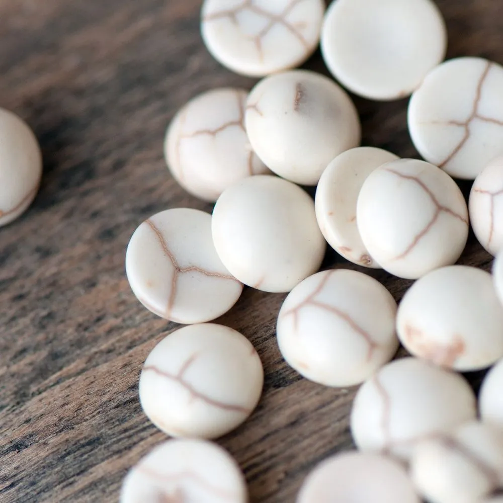 кабошон бирюза синтетическая, круглый, цвет античный белый, 8x4 мм