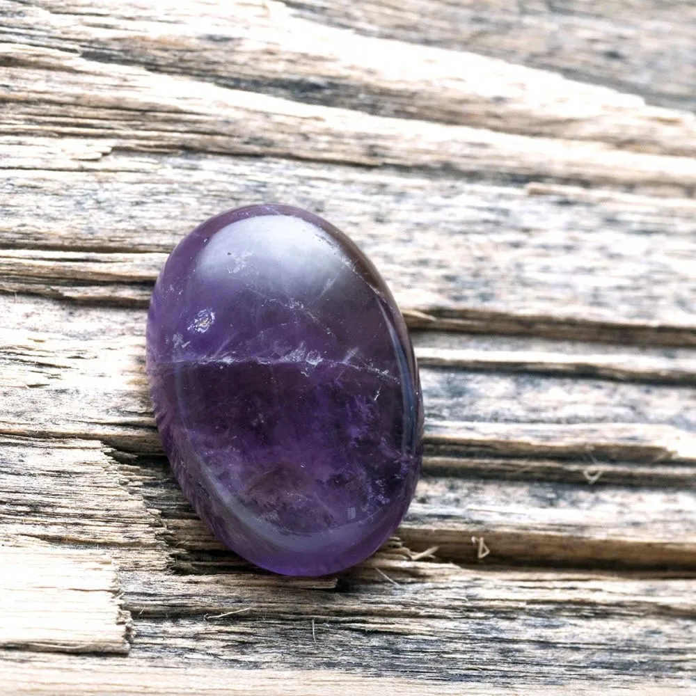 кабошон аметист овальный, цвет фиолетовый, 25х18х7 мм