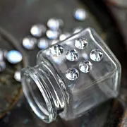 Стразы пришивные "Грани", акрил, круглые, цвет Cristal, 8х3 мм