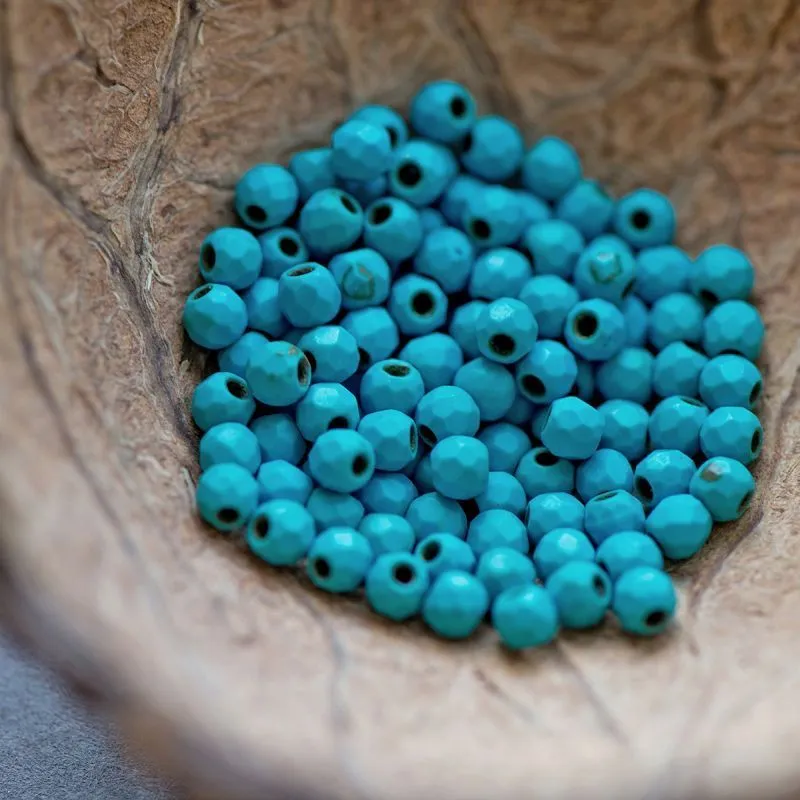 бусина говлит (хаулит), граненая, цвет античный голубой, 4 мм