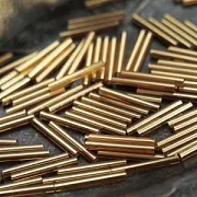 Бисер "Радуга", стеклярус, цвет металлик золото, 20x2.5 мм (уп 20 г)
