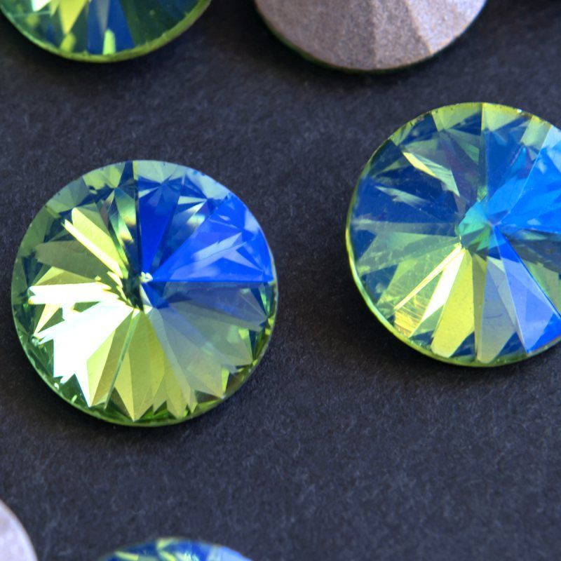 кабошон стекло риволи, цвет зеленый светлый ав, 14х7 мм