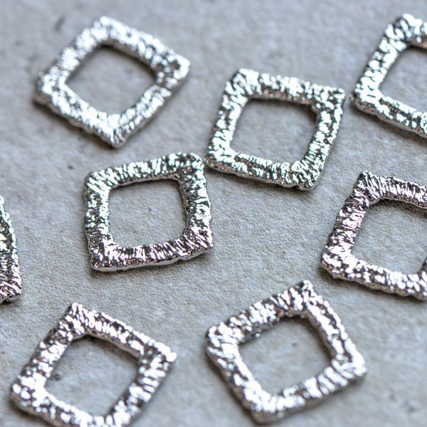 коннектор "натура", покрытие платиной, 14x14x1 мм