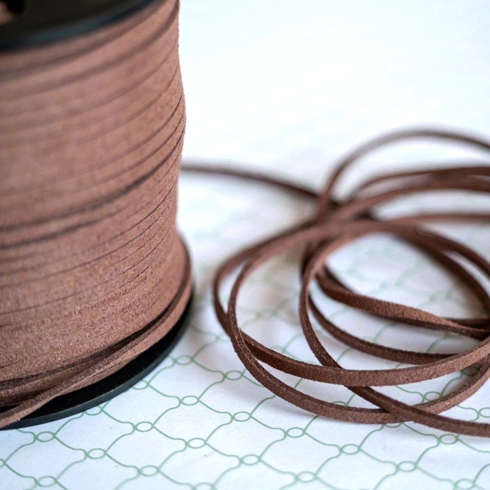 шнур из искусственной замши, какао, 3х1.5 мм