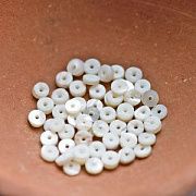 Бусина из ракушки, "Хейши", цвет сливочный, 5-5.5x0.5-2.5 мм (уп.5 г)