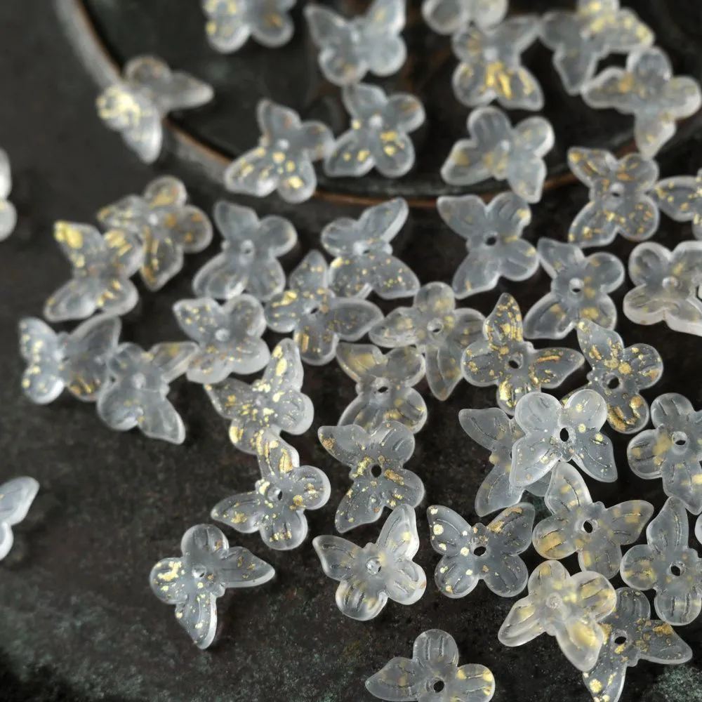 бусина "бабочка", стекло, цвет сливочный матовый, 10x12 мм