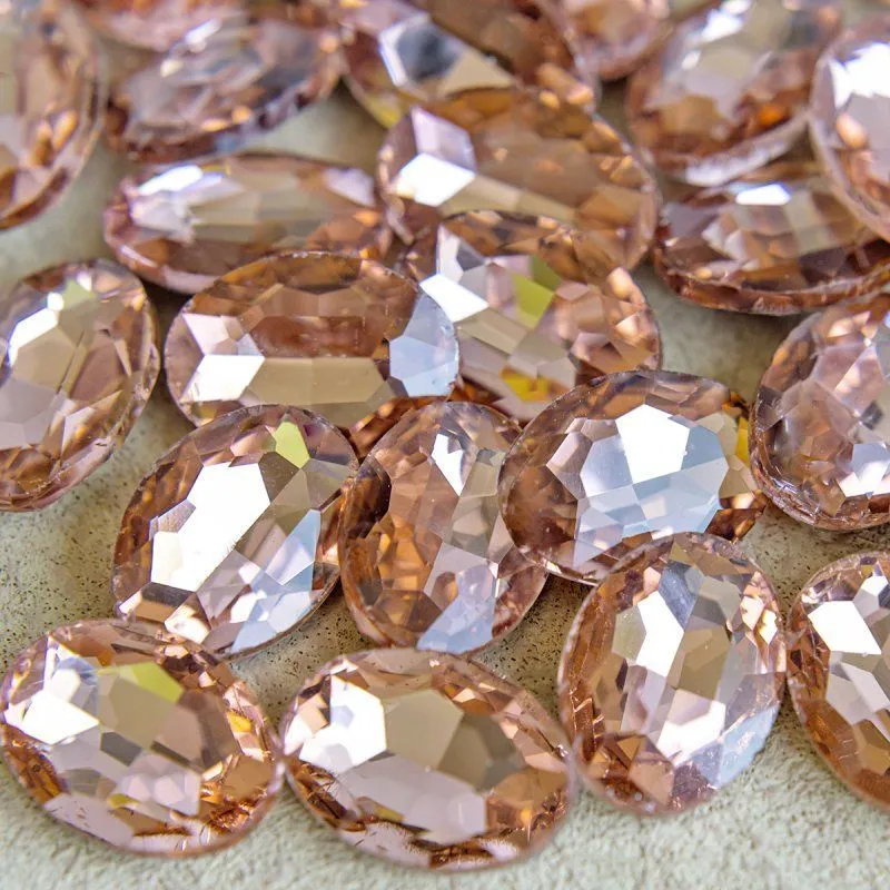 кабошон стекло кристалл, овальный, цвет champagne, 18х13 мм