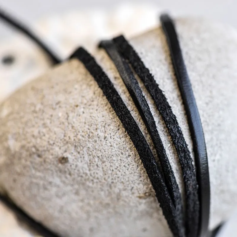 шнур кожаный, плоский, цвет черный, 3х2 мм