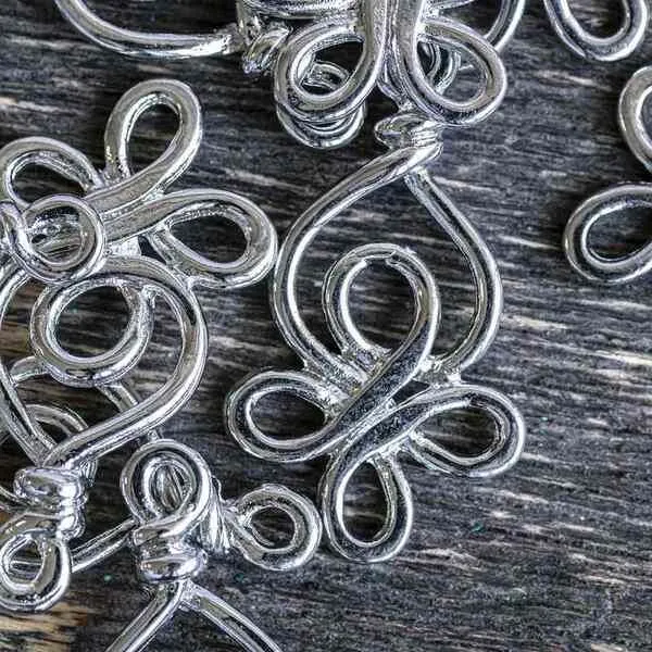 коннектор "узел", цвет платина, 28x15x2 мм