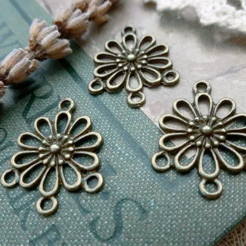 коннектор "ромашка", цвет античное серебро, 23х19х3 мм
